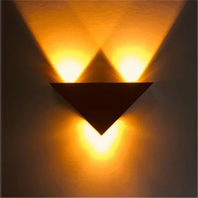 Fashion Creative Led Triangle Wall Lamp